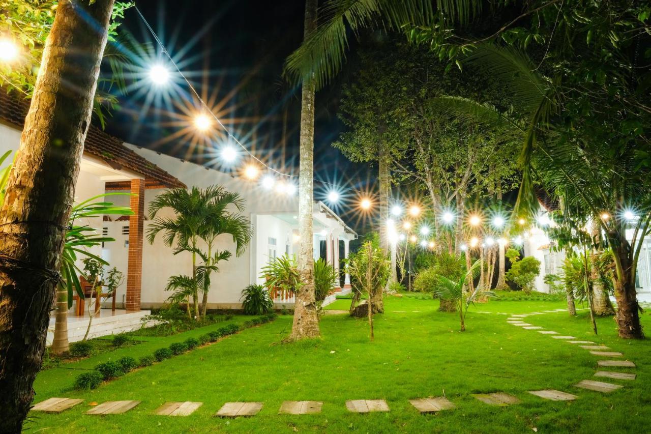 Bed and Breakfast Duc Anh Bungalow Дуонг-Донг Экстерьер фото