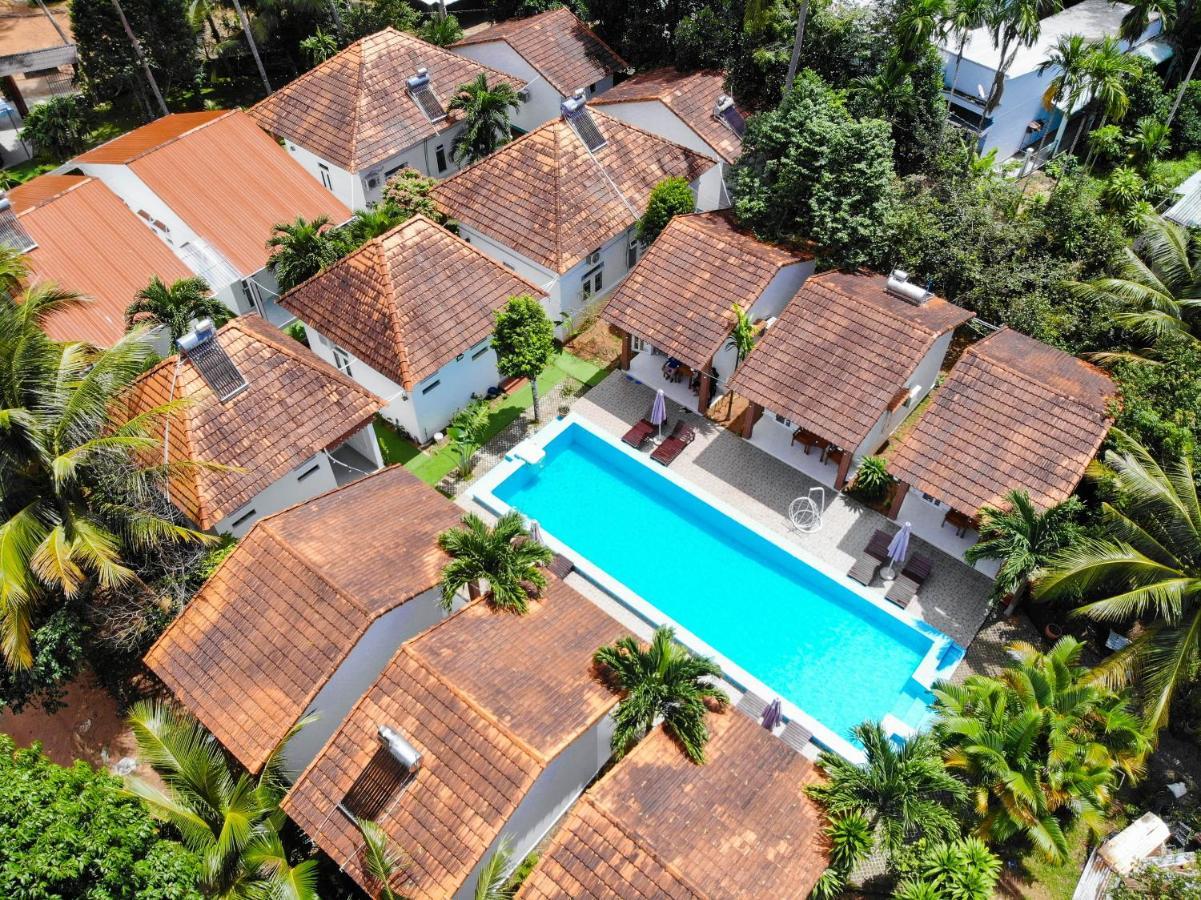 Bed and Breakfast Duc Anh Bungalow Дуонг-Донг Экстерьер фото