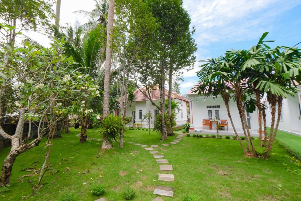 Bed and Breakfast Duc Anh Bungalow Дуонг-Донг Экстерьер фото