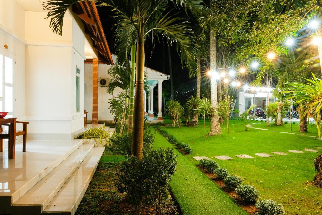 Bed and Breakfast Duc Anh Bungalow Дуонг-Донг Экстерьер фото