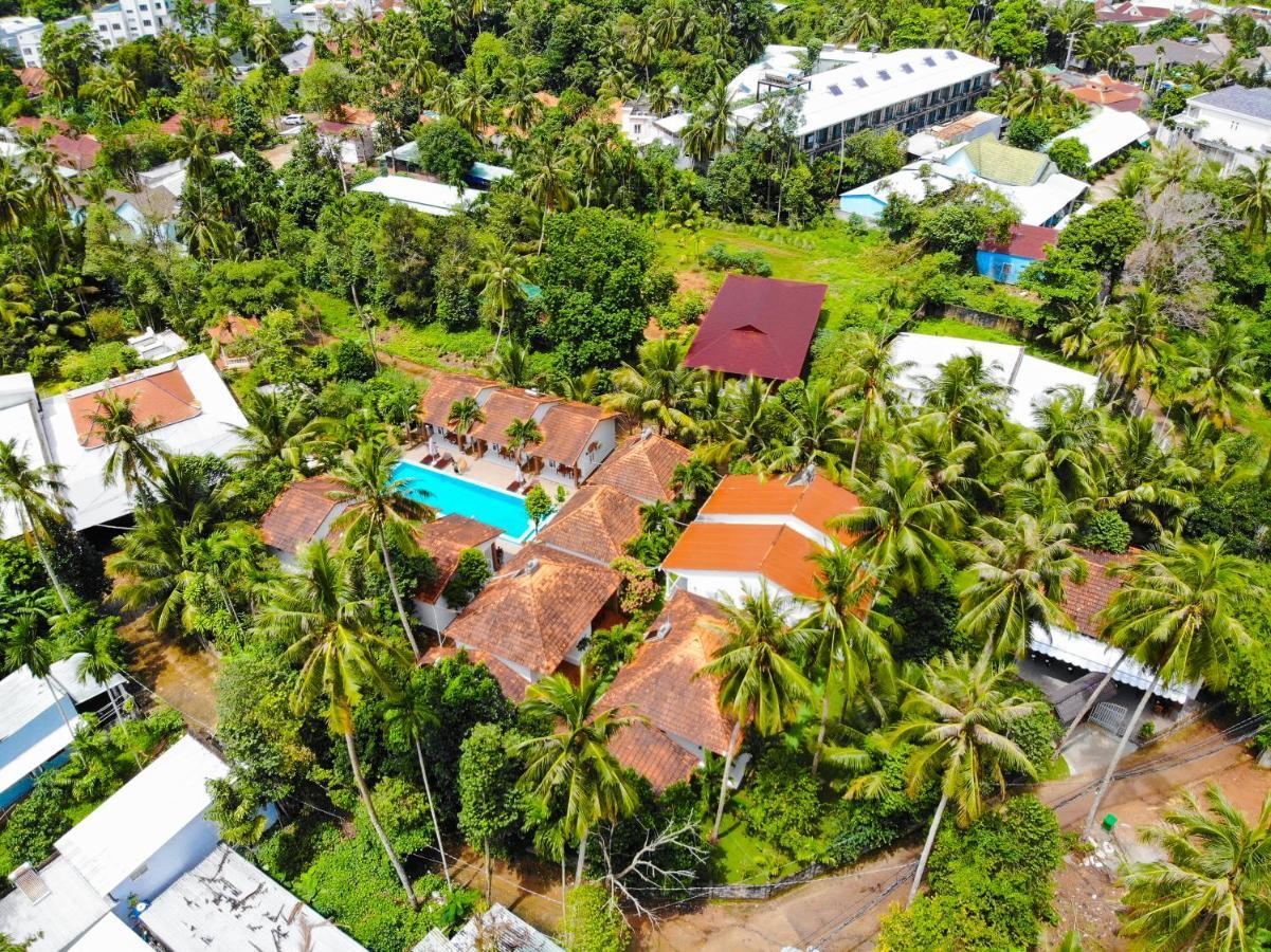 Bed and Breakfast Duc Anh Bungalow Дуонг-Донг Экстерьер фото