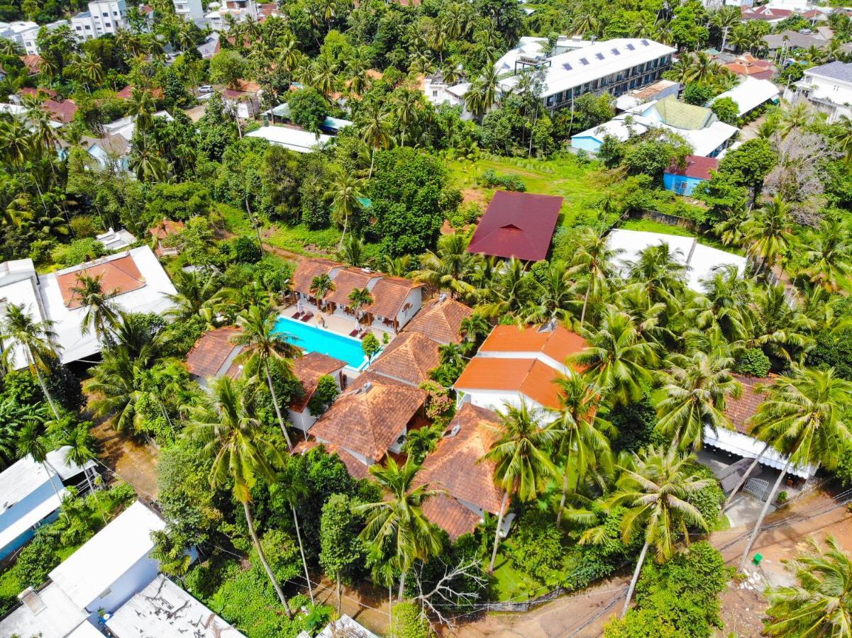 Bed and Breakfast Duc Anh Bungalow Дуонг-Донг Экстерьер фото